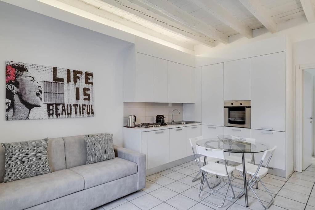 Nolo Design - With Private Car Park Appartement